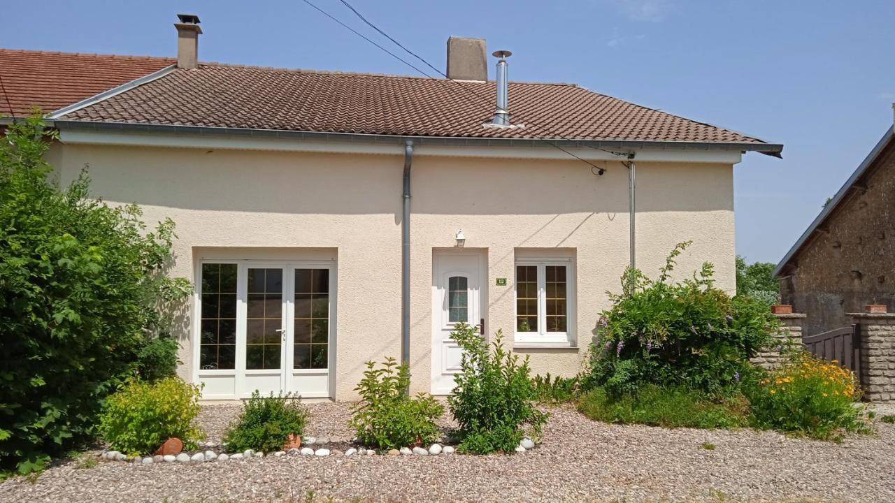 Les Jardins Des 3 Provinces- Gite Montcharvot Exterior photo